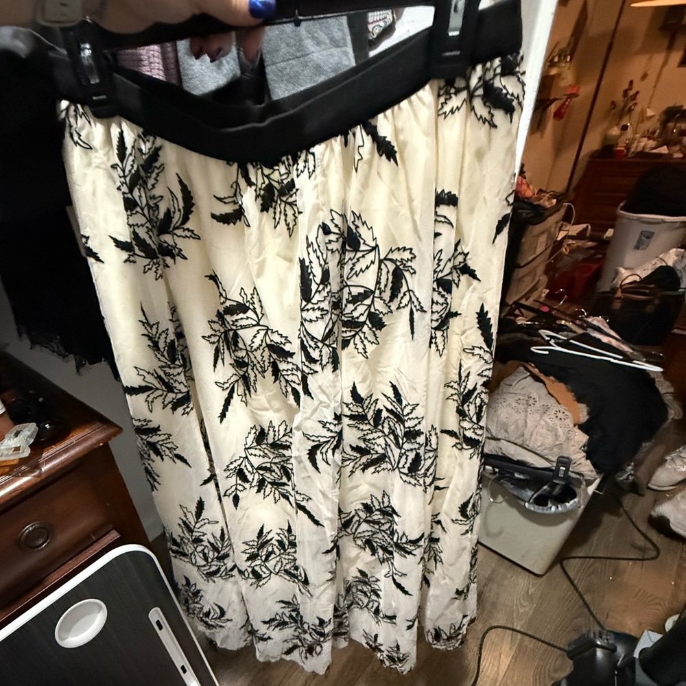 Elegant Black and Cream Floral Skirt